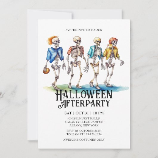 Jaunty Skeleton Teenager Football Halloween-Party Einladung (Vorderseite)