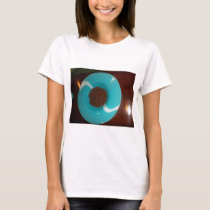 Java Vibes: Kaffeebohnen und Cyan Blue Bowl Art T-Shirt