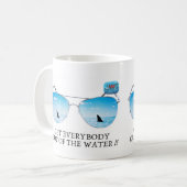 JAWS 50. Raus aus dem Wasser! Kaffeetasse (Vorderseite Links)