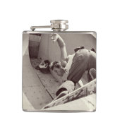 Jay Adams - Schrägstrich Flachmann (Vorderseite)