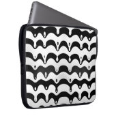 Jazzige Zebrastreifen in Schwarz und Weiß Laptopschutzhülle (Vorne Rechts)