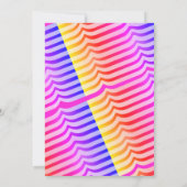 Jazzy Trippy Psychedelic Tropical Stripey Pattern Einladung (Rückseite)