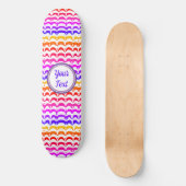 Jazzy Tropical Psychedelic Dripping Stripes Skateboard (Vorderseite)