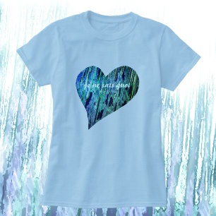 Je Ne Sais Quoi Blue Heart Chic T - Shirt