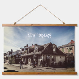 Jean Laffite's Blacksmith Shop Wandteppich Mit Holzrahmen