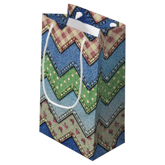 Jeans Patchwork Muster Geschenktasche Kleine Geschenktüte (Rückseite Schrägansicht)