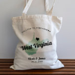 Jede Farbe West Virginia Karte Hochzeitungs-Begrüß Tragetasche<br><div class="desc">Hochzeitswochenende Begrüßungsgeschenk-Tasche für Gäste aus der Stadt, um Ihre Hochzeit, mit dem Bild von West Virginia. Sie können die Farben für jeden Teil dieses Designs bearbeiten und das Herz an den Ort Ihrer Hochzeit bringen. Klicken Sie zum Ändern der Farben auf Personalisieren und dann auf "Bearbeiten mit dem Entwurfstool". Wählen...</div>
