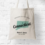 Jede Farbverbindungskarte Hochzeitungs-Begrüßungst Tragetasche<br><div class="desc">Hochzeitswochenende Begrüßungsgeschenktasche für Gäste aus der Stadt zu Ihrer Hochzeit, mit Bild von Connecticut. Sie können die Farben für jeden Teil dieses Designs bearbeiten und das Herz an den Ort Ihrer Hochzeit bringen. Klicken Sie zum Ändern der Farben auf Personalisieren und dann auf "Bearbeiten mit dem Entwurfstool". Wählen Sie das...</div>