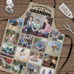 Jede Textfamilie Foto Collage Opa Khaki Beige Schürze<br><div class="desc">Feiern Sie die schlichten Freuden von Familie und Enkeln mit einem eleganten Foto Khaki und schwarze Schürze. Bilder und Text sind einfach zu verändern. Zitat, dass "Meine Lieblings-Leute nennen mich Großvater" kann personalisiert sein für Papa, Pop-Pop, Paw-Pfow, Grandad, Grampa, Big Daddy, etc. (IMAGE PLACEMENT TIP: Eine einfache Möglichkeit, ein Foto...</div>