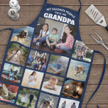 Jede Textfamilie Foto Collage Opa Navy Blau Schürze<br><div class="desc">Feiern Sie die schlichten Freuden von Familie und Enkelkindern mit einer eleganten, individuellen Foto-Collage blau-weiß-Schürze. Bilder und Text sind einfach zu verändern. Zitat, dass "Meine Lieblings-Leute nennen mich Großvater" kann personalisiert sein für Papa, Pop-Pop, Paw-Pfow, Grandad, Grampa, Big Daddy, etc. (IMAGE PLACEMENT TIP: Eine einfache Möglichkeit, ein Foto genau wie...</div>