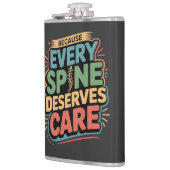 Jede Wirbelsäule verdient ein Sorgfalt-Chiroprakto Flachmann (Links)