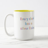 Jede Wolke hat eine silberne Zwei-Tone-Kaffeemusch Zweifarbige Tasse (Links)