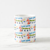 jeden Augenblick der Kindheit thematisierte Tasse (Mittel)