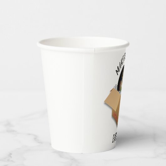 JEDEN ERDTAG MACHEN PAPPBECHER (Rechts)