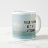Jeden Morgen Jumbo-Tasse (Vorderseite Rechts)