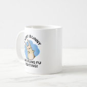 Jeder Bunny war Kung Fu kämpfen Funny Rabbit Pun Kaffeetasse (Vorderseite Links)