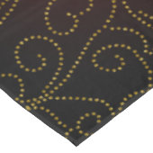 Jeder farbige schwarze Ombre Zwei-Gold-Rentierferi Tischdecke (Schrägansicht)