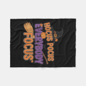 Jeder fokussiert lustige Halloween-Lehrer Fleecedecke (Vorderseite (Horizontal))