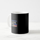Jeder funktionierende Erwachsene 2028 Funny Retro  Kaffeetasse (Vorderseite Links)