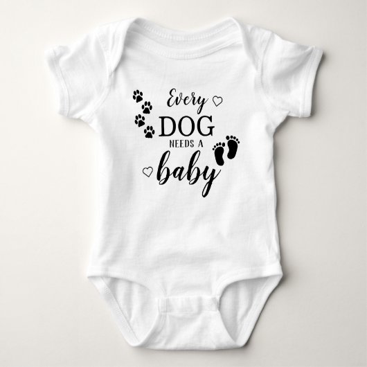 Jeder Hund braucht eine Schwangerschaftsankündigun Baby Strampler (Vorderseite)