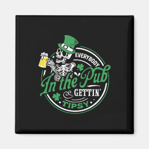 Jeder im Pub wird an St. Patrick's Day betrunken Magnet