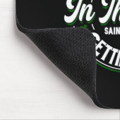 Jeder im Pub wird an St. Patrick's Day betrunken Mousepad (Ecke)