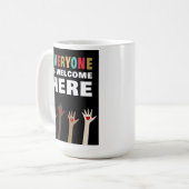 Jeder ist hier willkommen Tasse (Vorderseite Links)