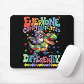 Jeder kommuniziert anders Autismus-Bewusstsein Mousepad (Mit Mouse)