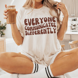 Jeder kommuniziert anders | Autismus | SPORT T-Shirt