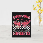 Jeder kommuniziert anders Autismus Valentine Karte (Gelbe Blume)