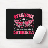Jeder kommuniziert anders Autismus Valentinstag Mousepad (Mit Mouse)