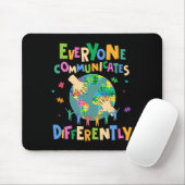 Jeder kommuniziert anders Autismus-Welt Mousepad (Mit Mouse)