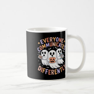 Jeder kommuniziert anders Halloween Autismus Kaffeetasse