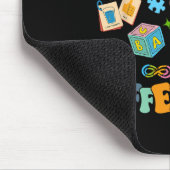 Jeder kommuniziert anders über Autismus-Bewusstsei Mousepad (Ecke)