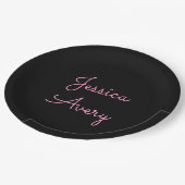 Jeder Name | Cool Editable Pink Script in Black Pappteller (Schrägansicht)