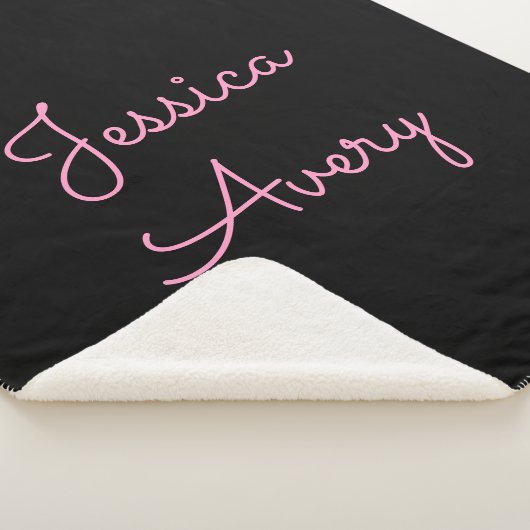 Jeder Name | Cool Editable Pink Script in Black Sherpadecke (3/4)