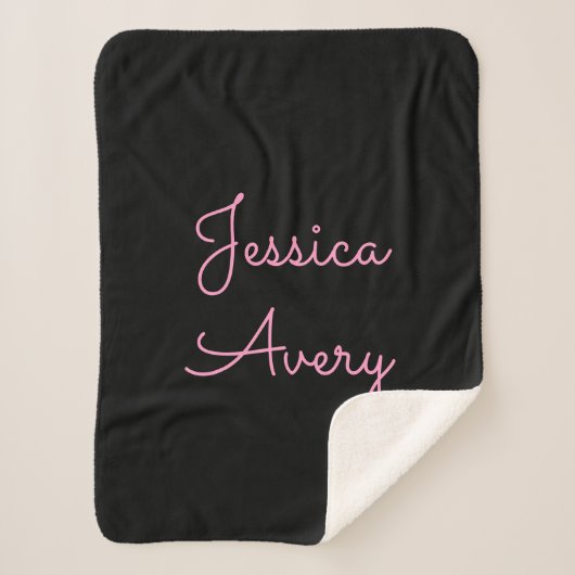 Jeder Name | Cool Editable Pink Script in Black Sherpadecke (Vorderseite)