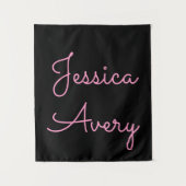 Jeder Name | Cool Editable Pink Script in Black Wandteppich (Vorderseite)