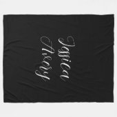 Jeder Name | Elegant Editable White Script auf Sch Fleecedecke (Vorderseite (Horizontal))
