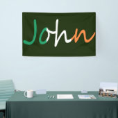 Jeder Name überlagert sich auf irischer Flagge Banner (Messeveranstaltung)