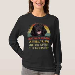Jeder Snack, den Sie flach beschichtete Retriever T-Shirt