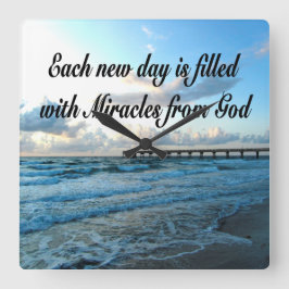 JEDER TAG IST EIN KRAKEL VON GOTT. QUADRATISCHE WANDUHR