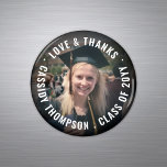 Jeder Text-Abschluss Vielen Dank Foto Gastgeschenk Magnet<br><div class="desc">Fügen Sie eine elegante personalisierte Touch zu den Dekorationen der Uni- oder Highschool-Absolventen-Party-Magnete für diese Foto-Magnete hinzu. (IMAGE PLACEMENT TIP: Eine einfache Möglichkeit, ein Foto genau so zu zentrieren, wie Sie es gewollt haben, ist es, es einzuschneiden, bevor Sie es auf die Zazzle-Website hochladen.) Das Design zeichnet sich durch ein...</div>