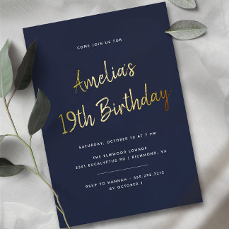 Jedes Alter | Navy Blue and Gold Script Birthday Folieneinladung