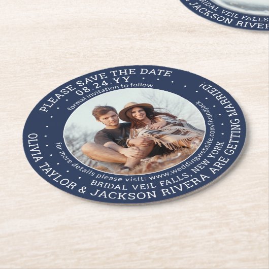 Jedes Hochzeitsschreiben speichert das Date Foto N Runder Pappuntersetzer (Angewinkelt)