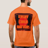 Jedes Kind spielt eine Rolle im roten Kreis T-Shirt (Rückseite)