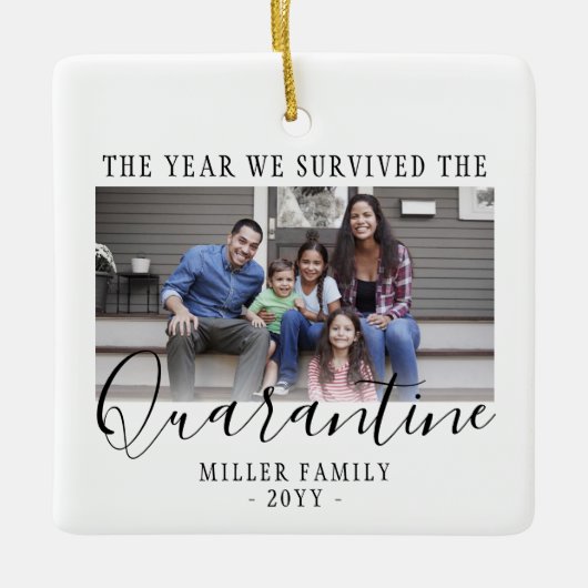 Jedes Text-2-Foto, das wir als Quarantäne überlebt Keramikornament (Vorderseite)