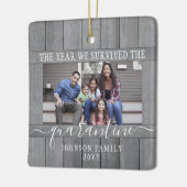 Jedes Text-2-Foto Wir überlebten Quarantäne-Imitat Keramikornament (Links)