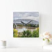 Jeff City Bridge Wall Clock Quadratische Wanduhr (Zuhause)