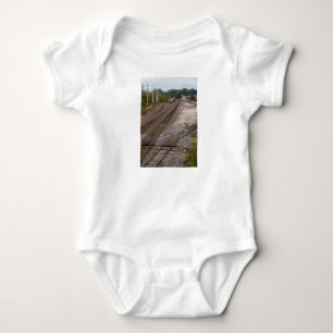 Jeff City Railroad Tracks Baby Strampler